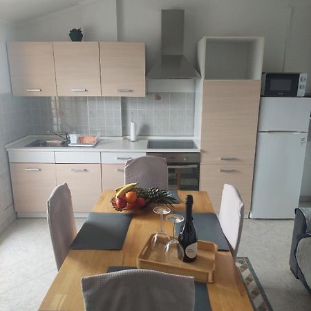 Apartman Andela Labinci エクステリア 写真