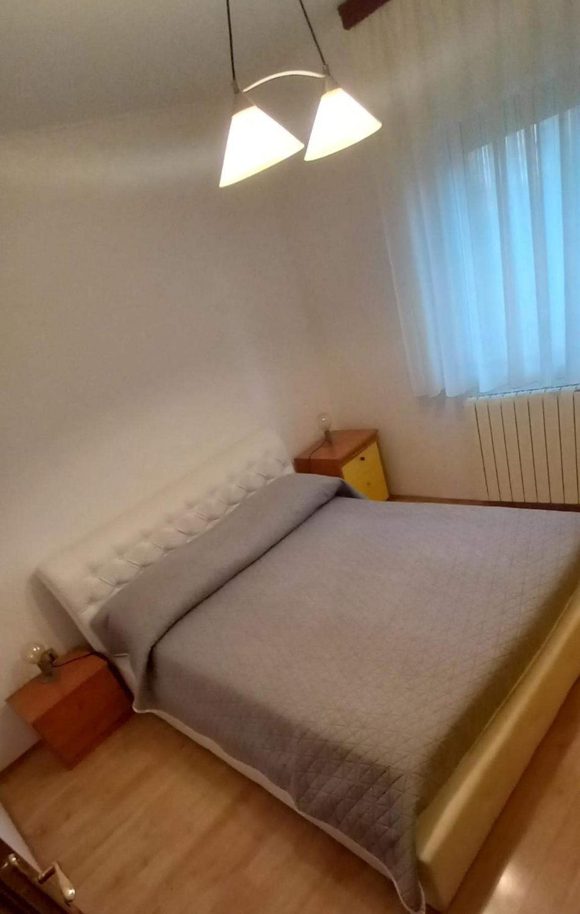Apartman Andela Labinci エクステリア 写真