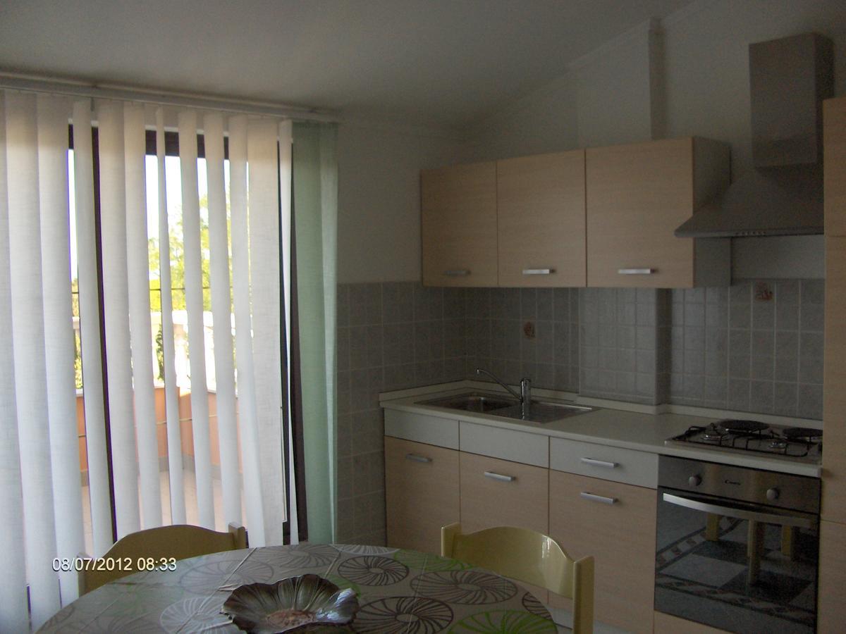 Apartman Andela Labinci エクステリア 写真